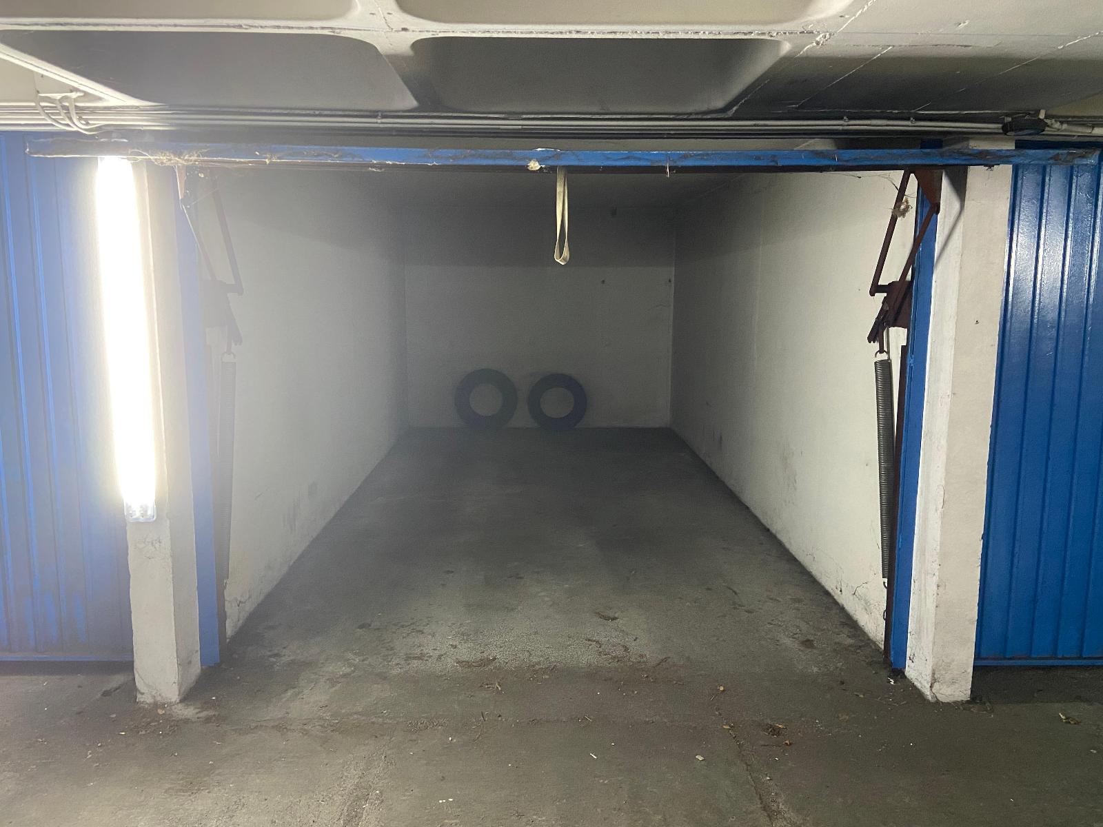 location parking THONON LES BAINS