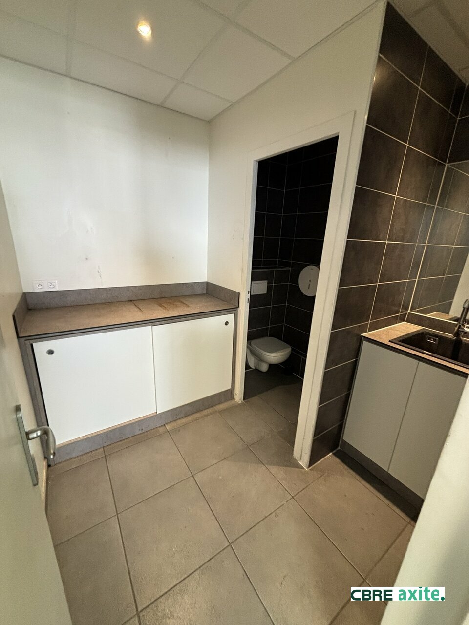 location local-industriel CHALLES LES EAUX