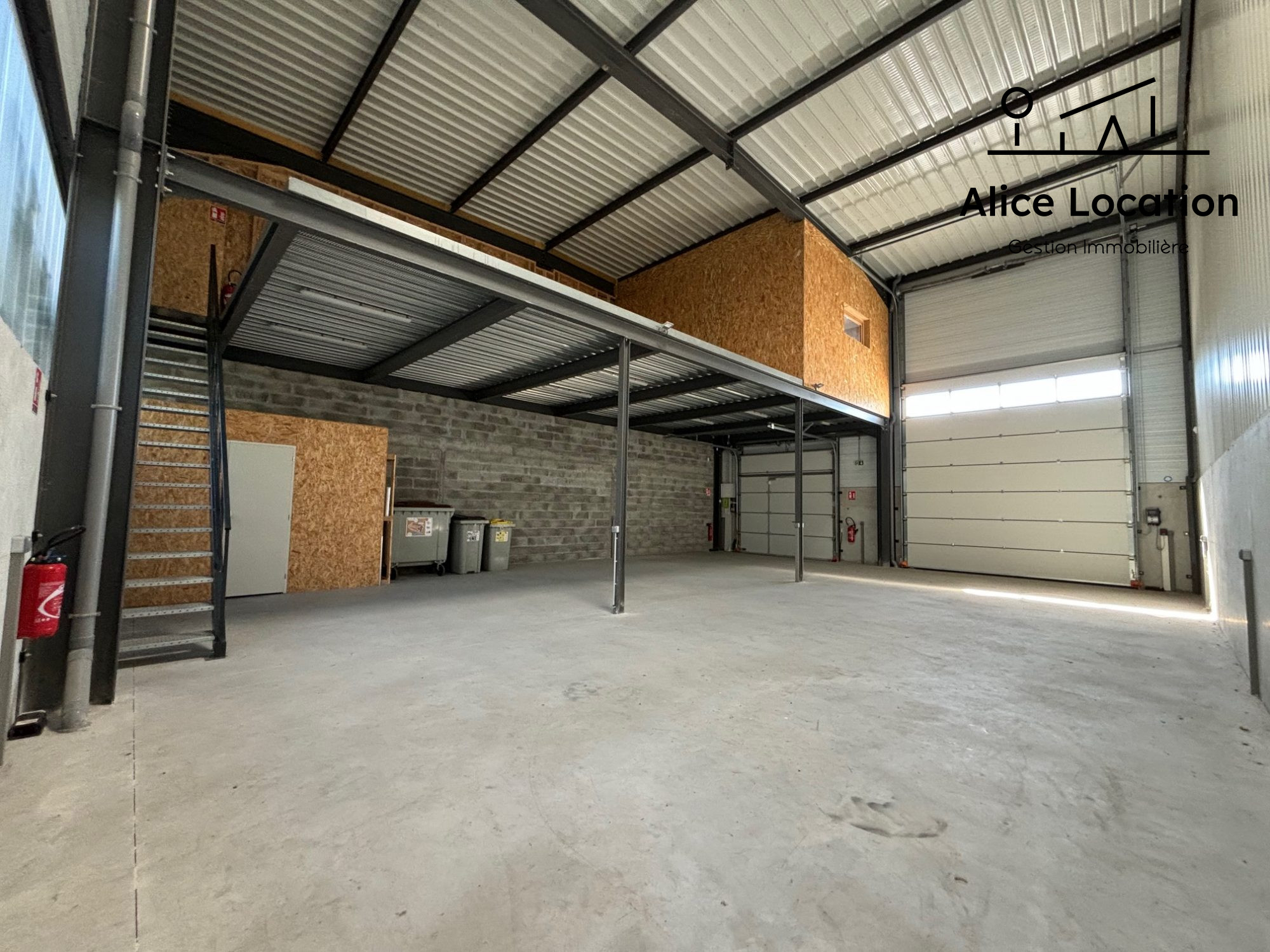 location local-commercial THONON LES BAINS