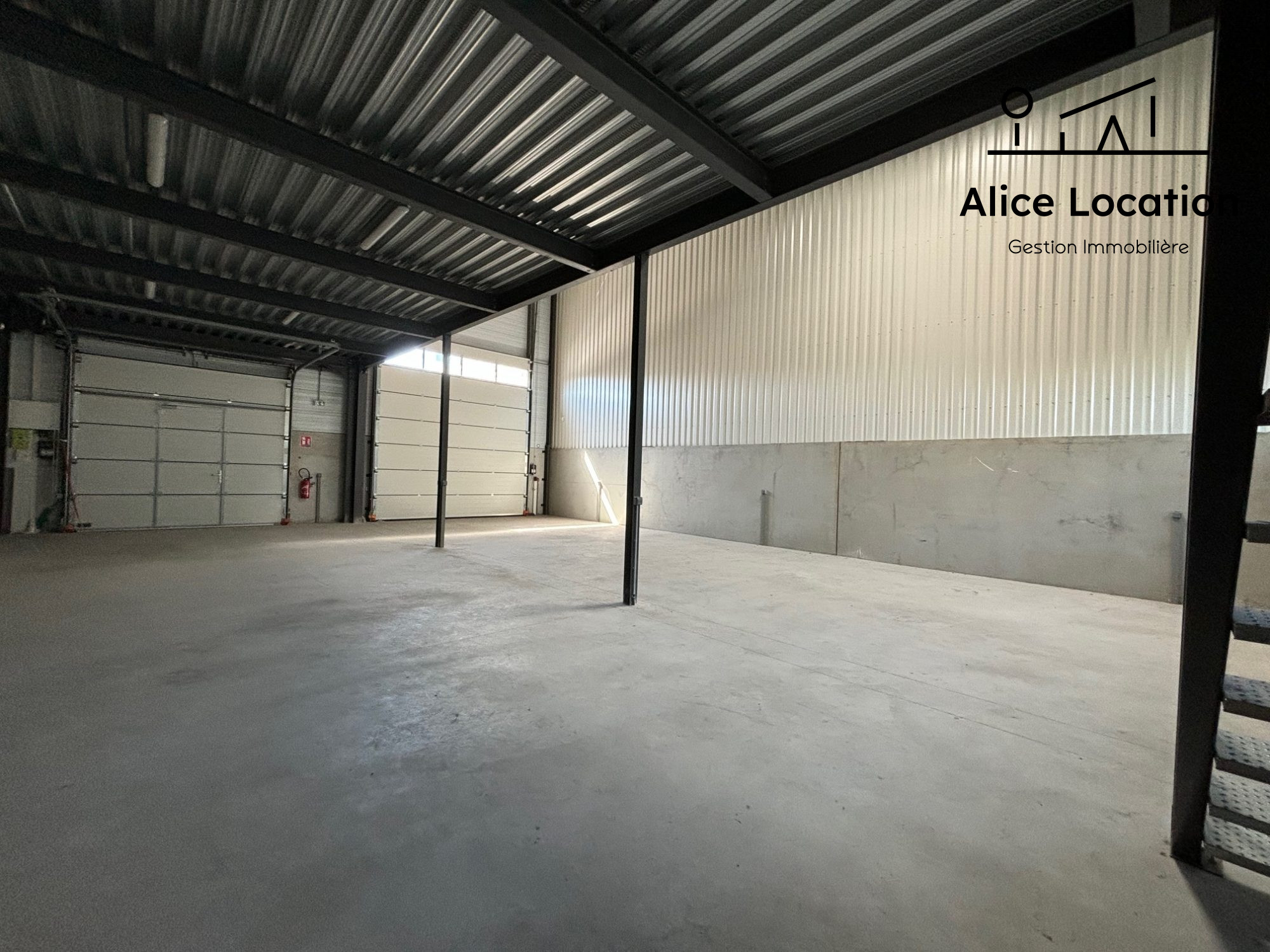location local-commercial THONON LES BAINS