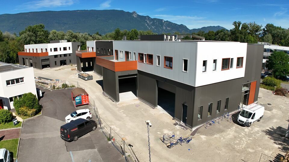 location local-professionnel MERY