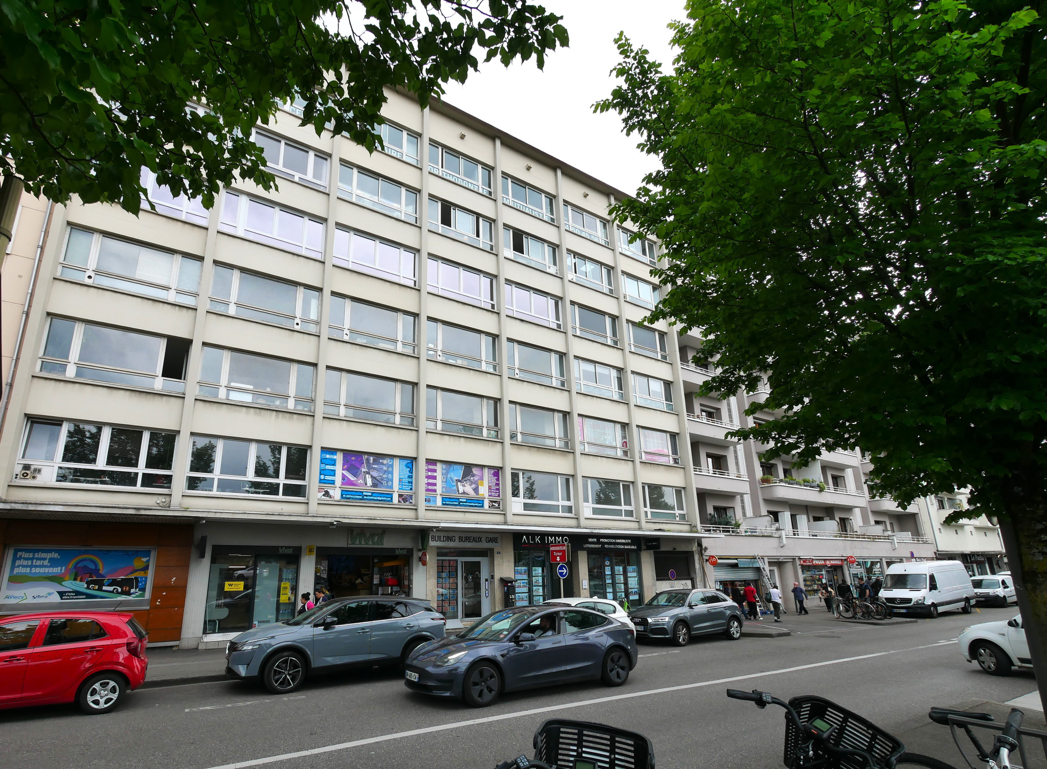 location local-professionnel ANNECY