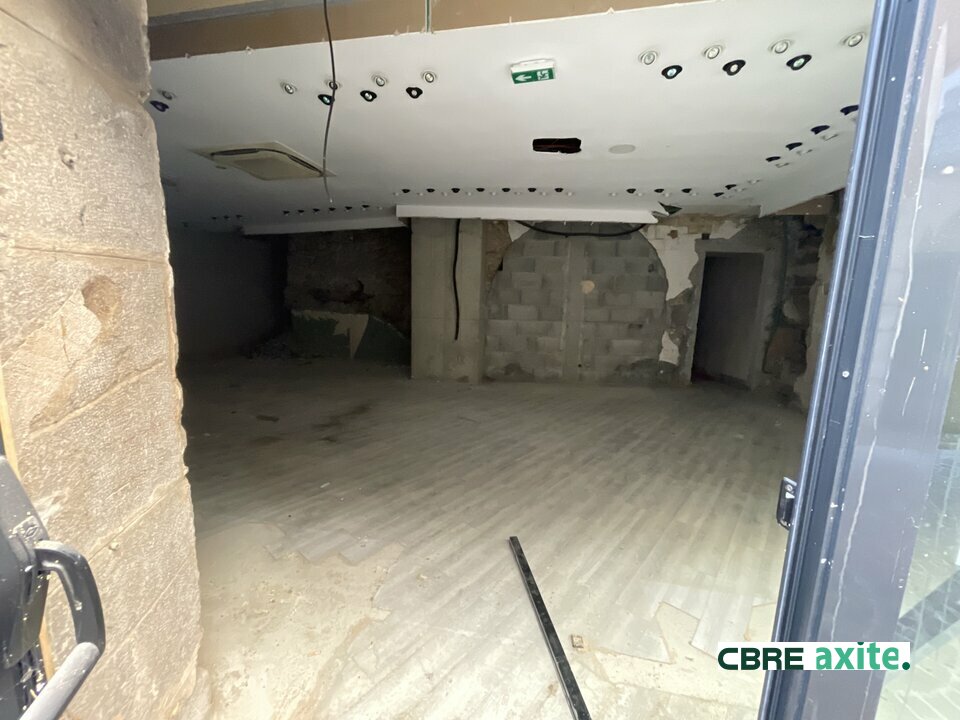 location local-commercial CHAMBERY