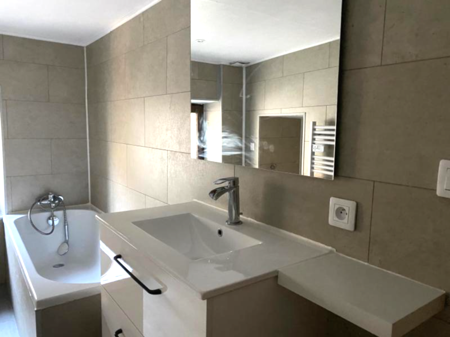 location appartement CHAMOUX SUR GELON
