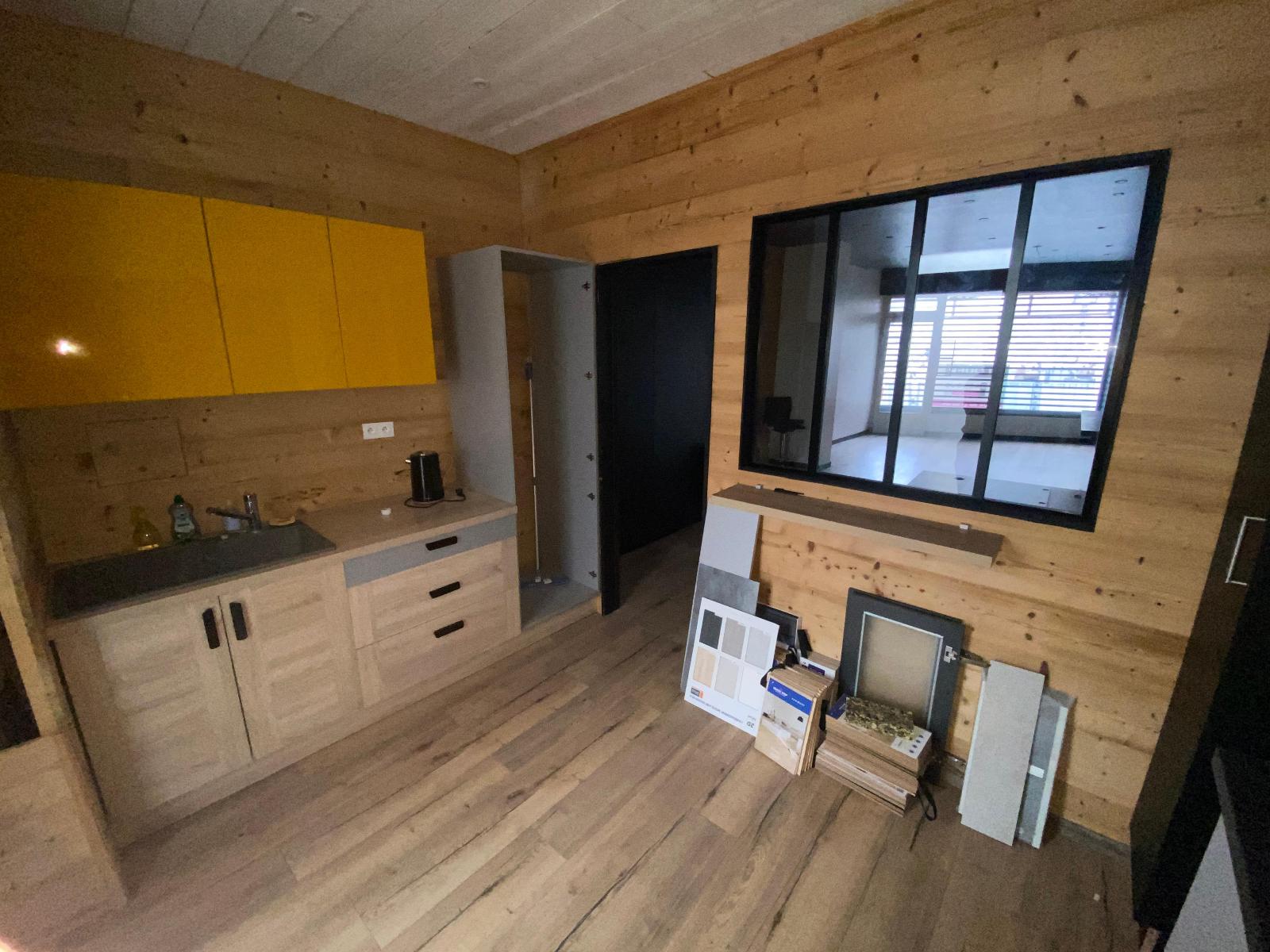 location local-commercial THONON LES BAINS
