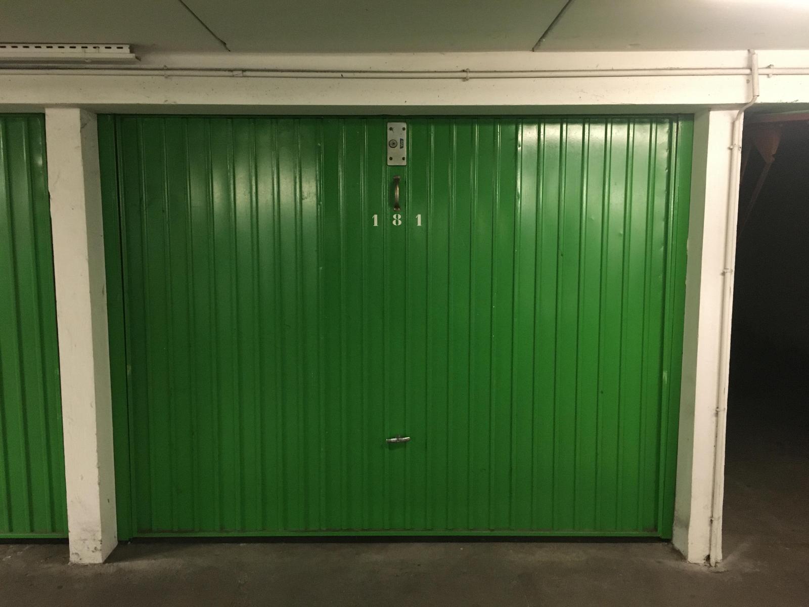 location parking THONON LES BAINS