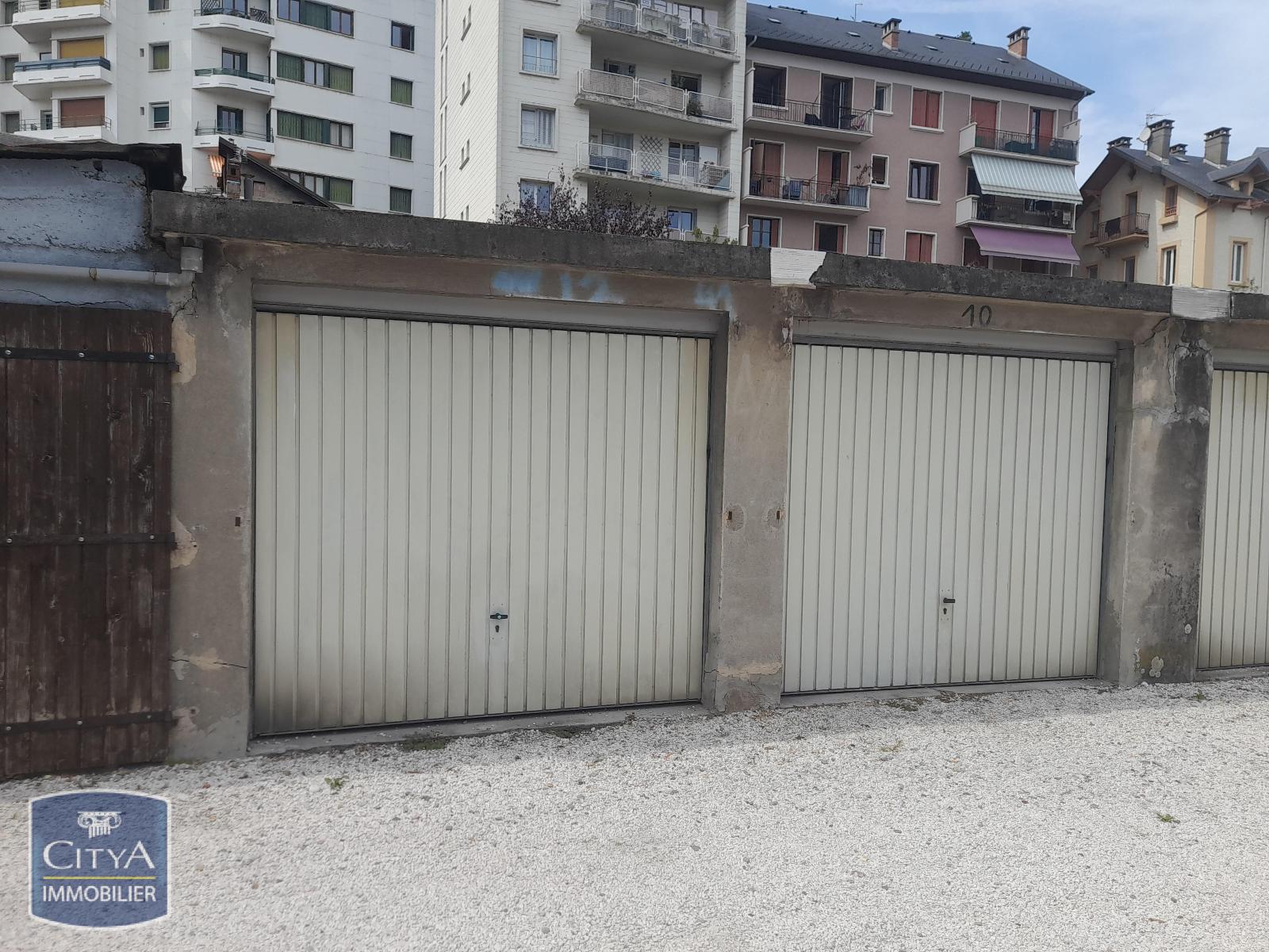location parking CHAMBERY