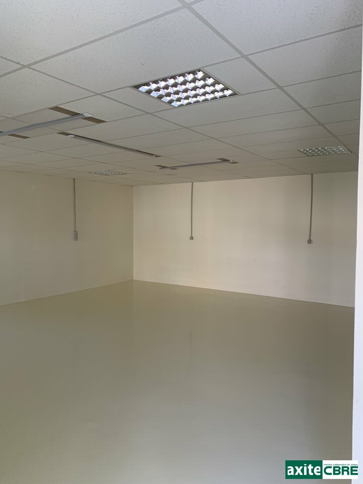 location local-professionnel LA RAVOIRE