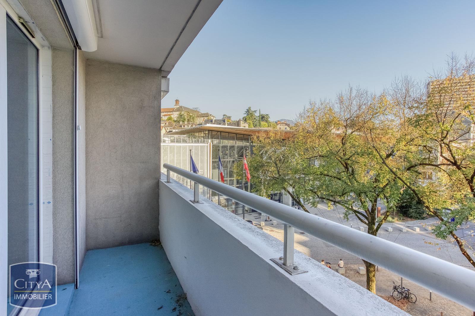 Appartement 3 pièces - 65 m² CHAMBERY