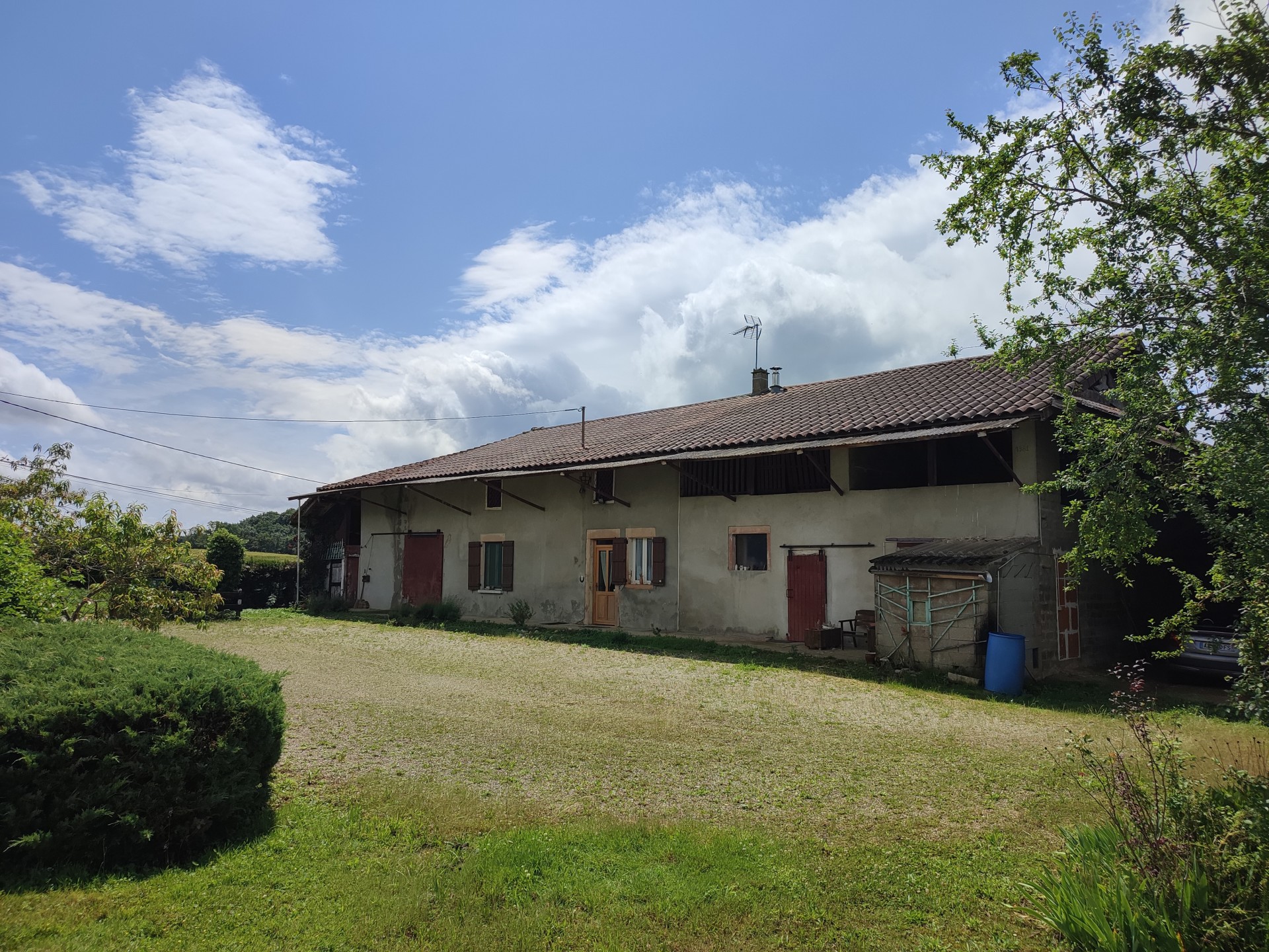 vente maison COURTES