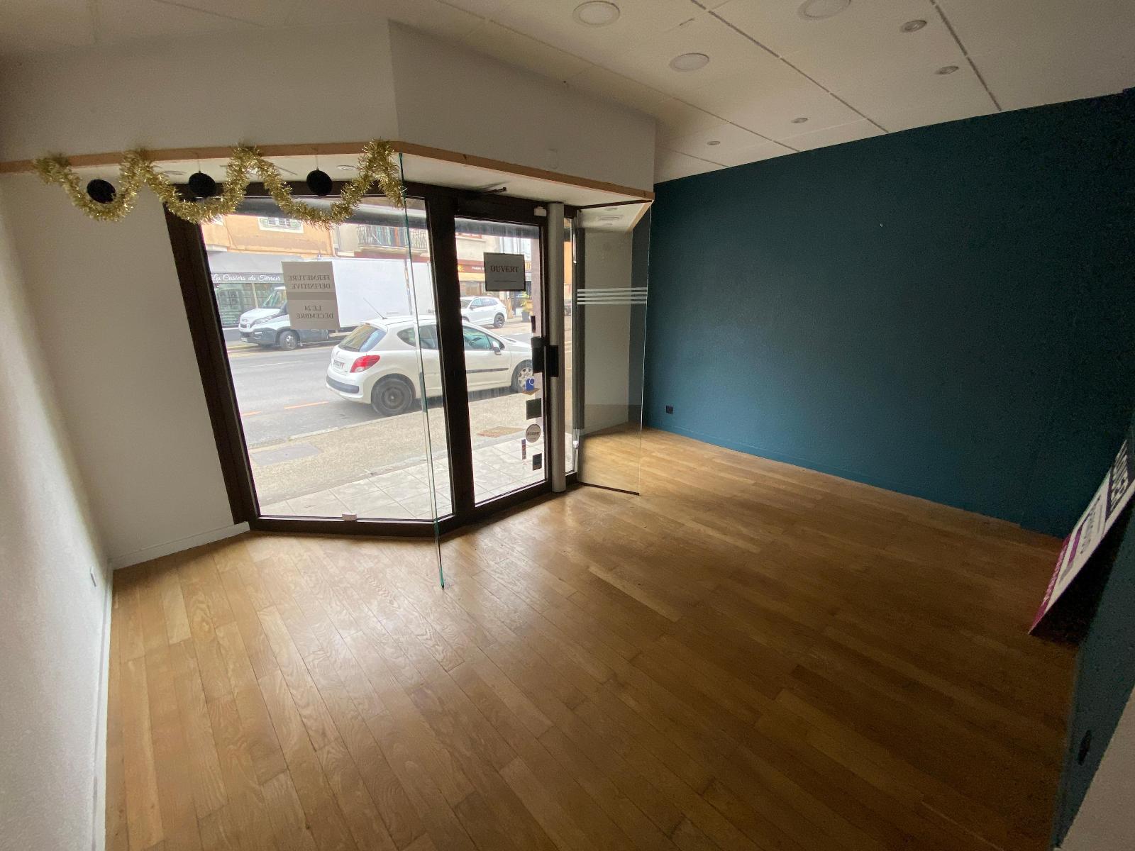 location local-commercial THONON LES BAINS
