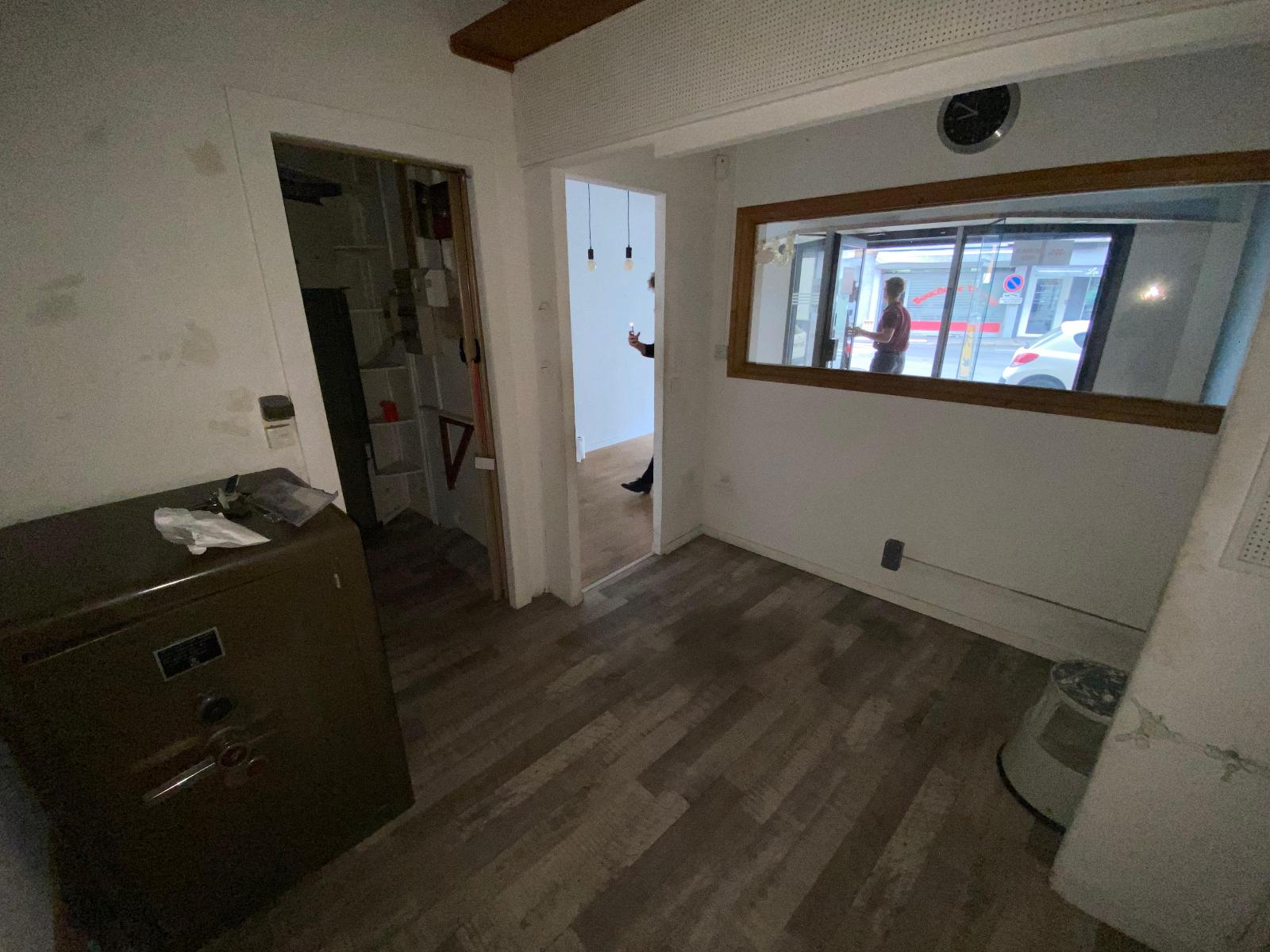 location local-commercial THONON LES BAINS