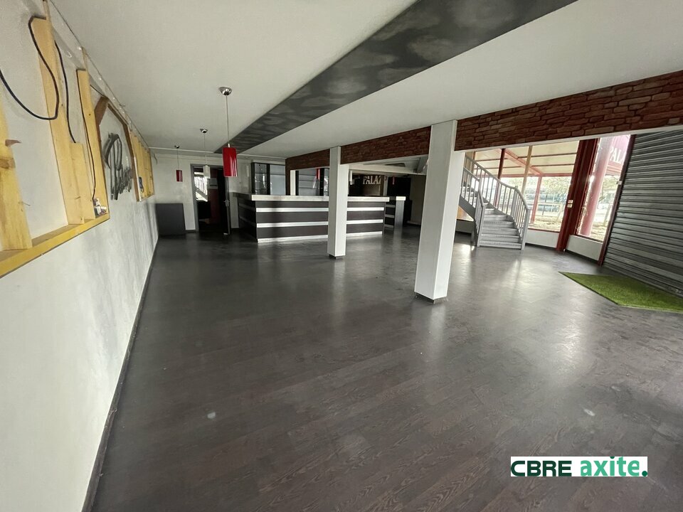 vente local-commercial CHAMBERY