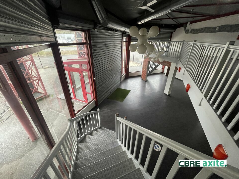 vente local-commercial CHAMBERY