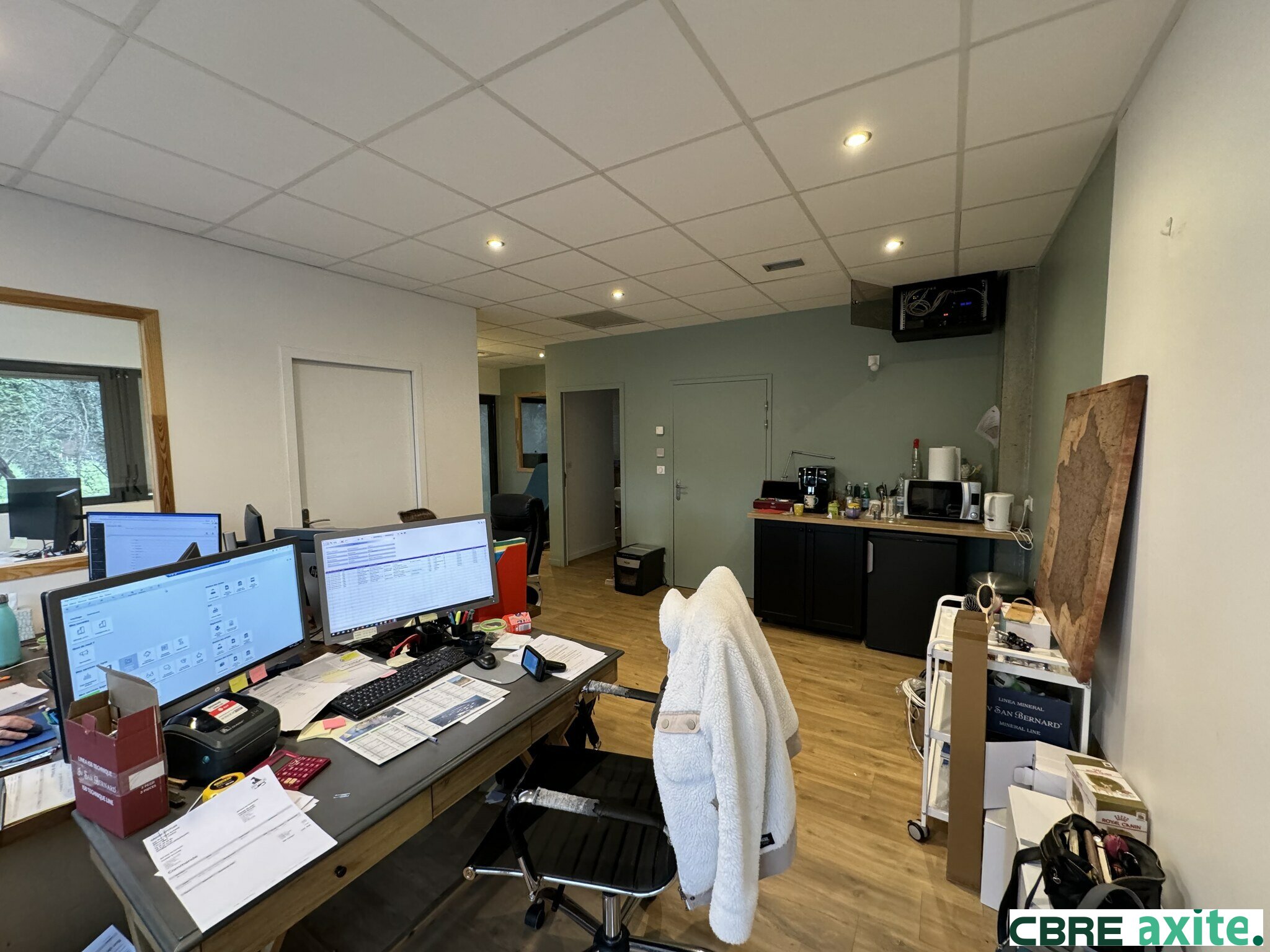 location local-professionnel MERY