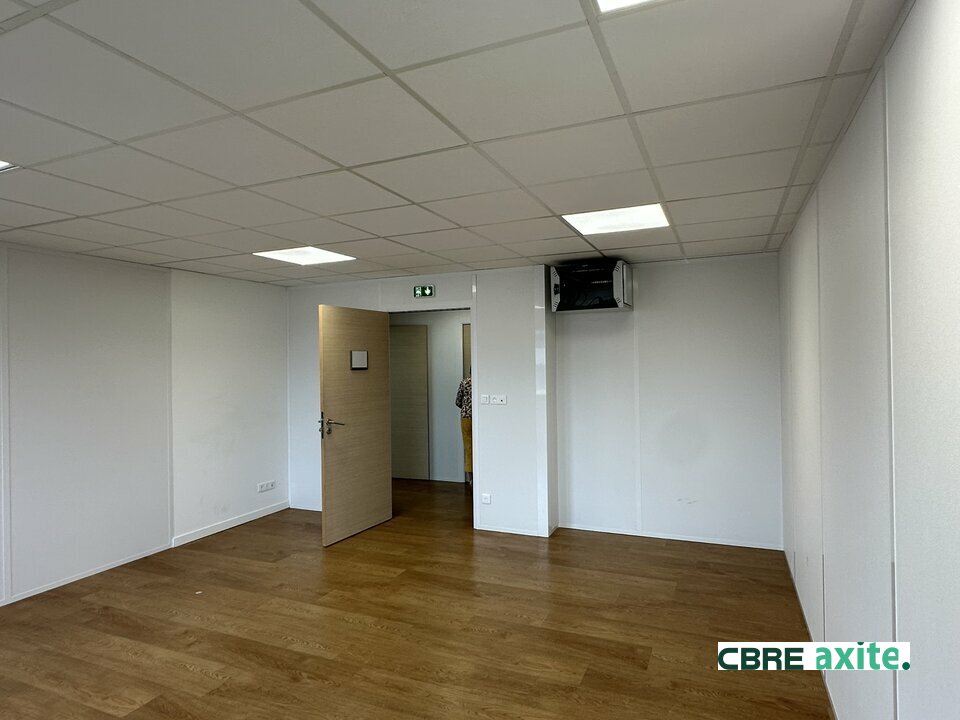 location local-professionnel MERY