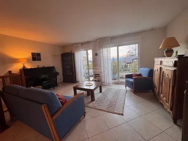 vente maison VETRAZ MONTHOUX