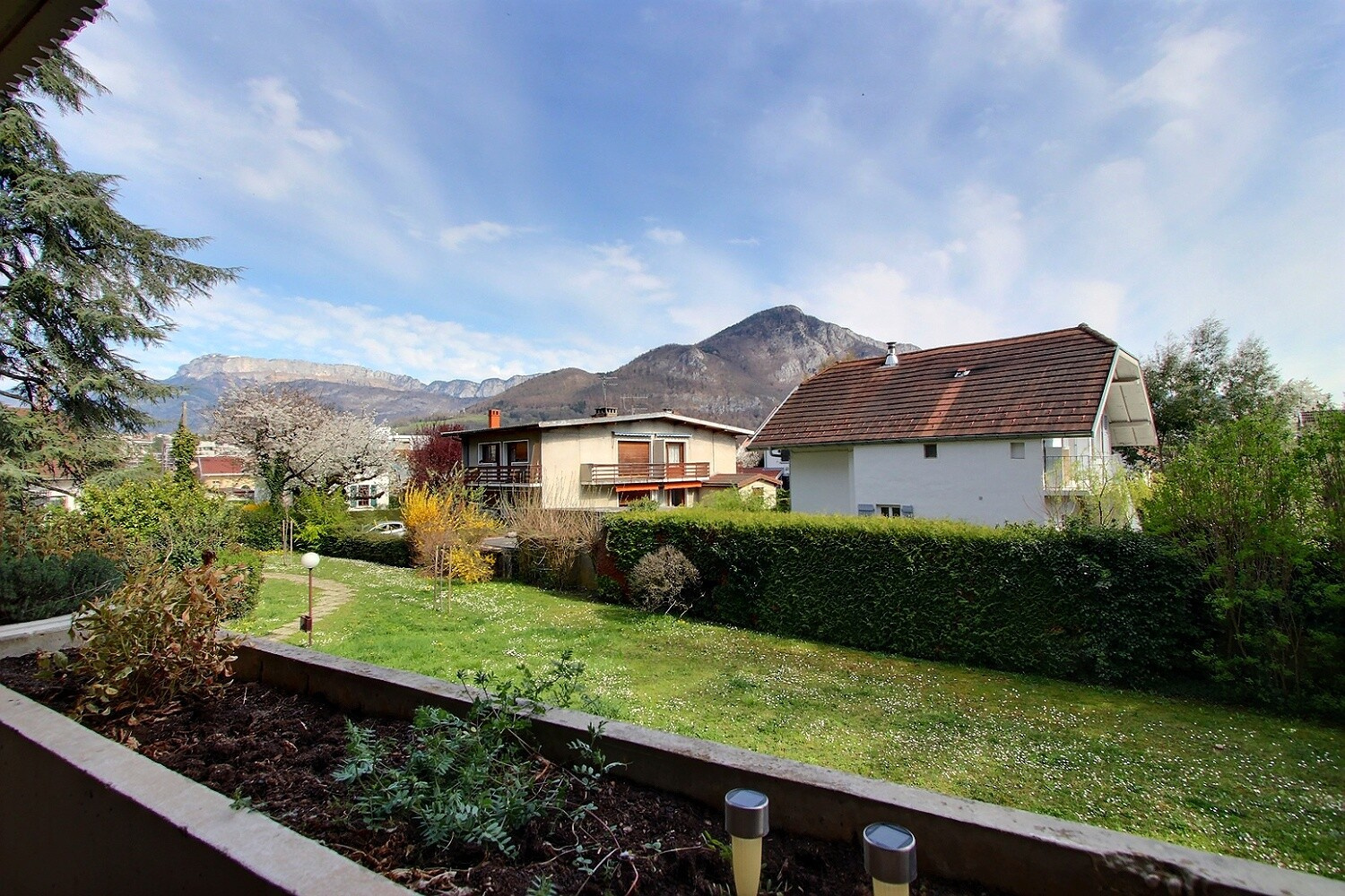 Appartement 3 pièces - 82 m² ANNECY