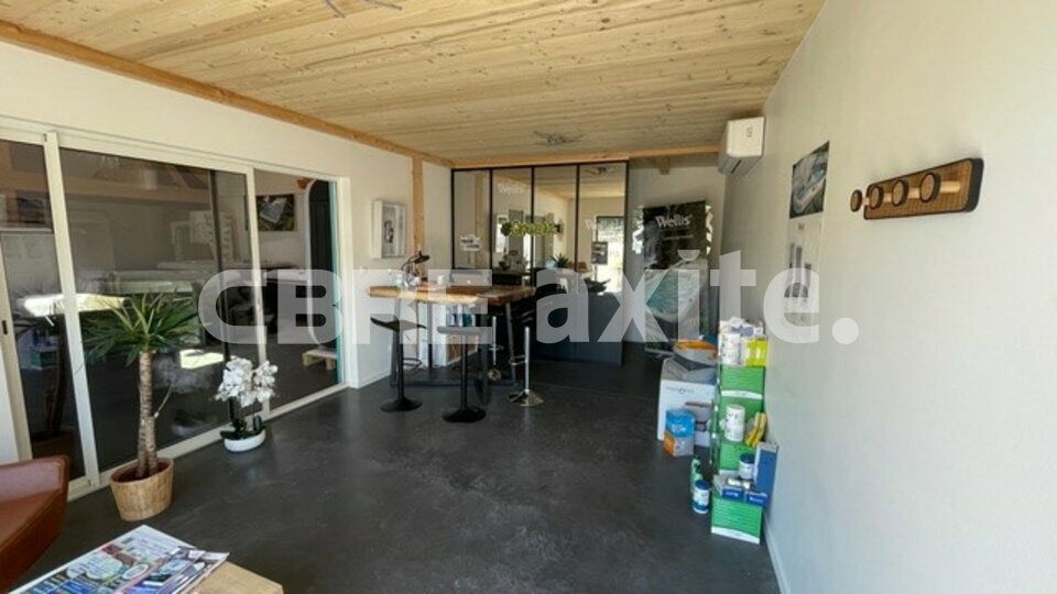location local-industriel ST MARTIN BELLEVUE