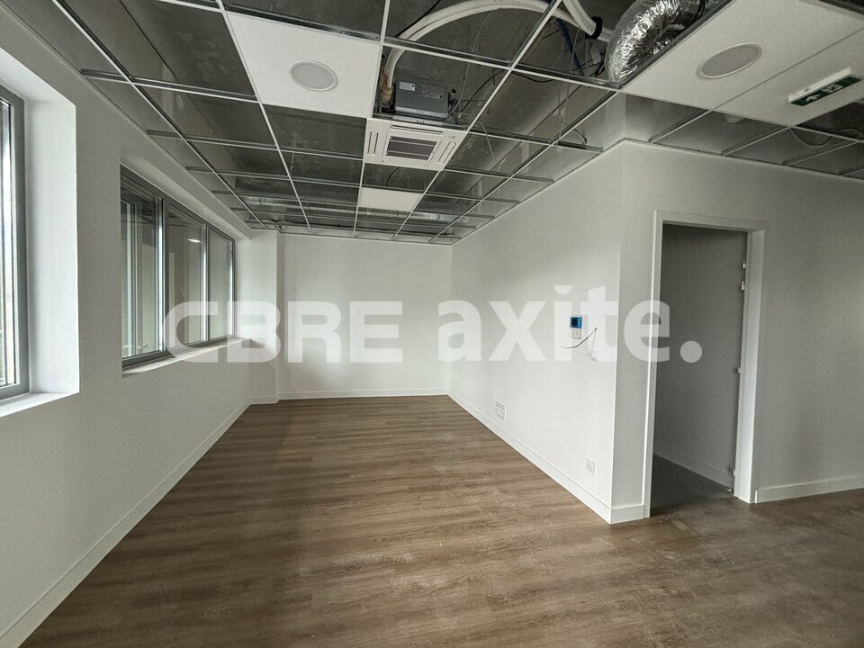 location local-professionnel ARGONAY