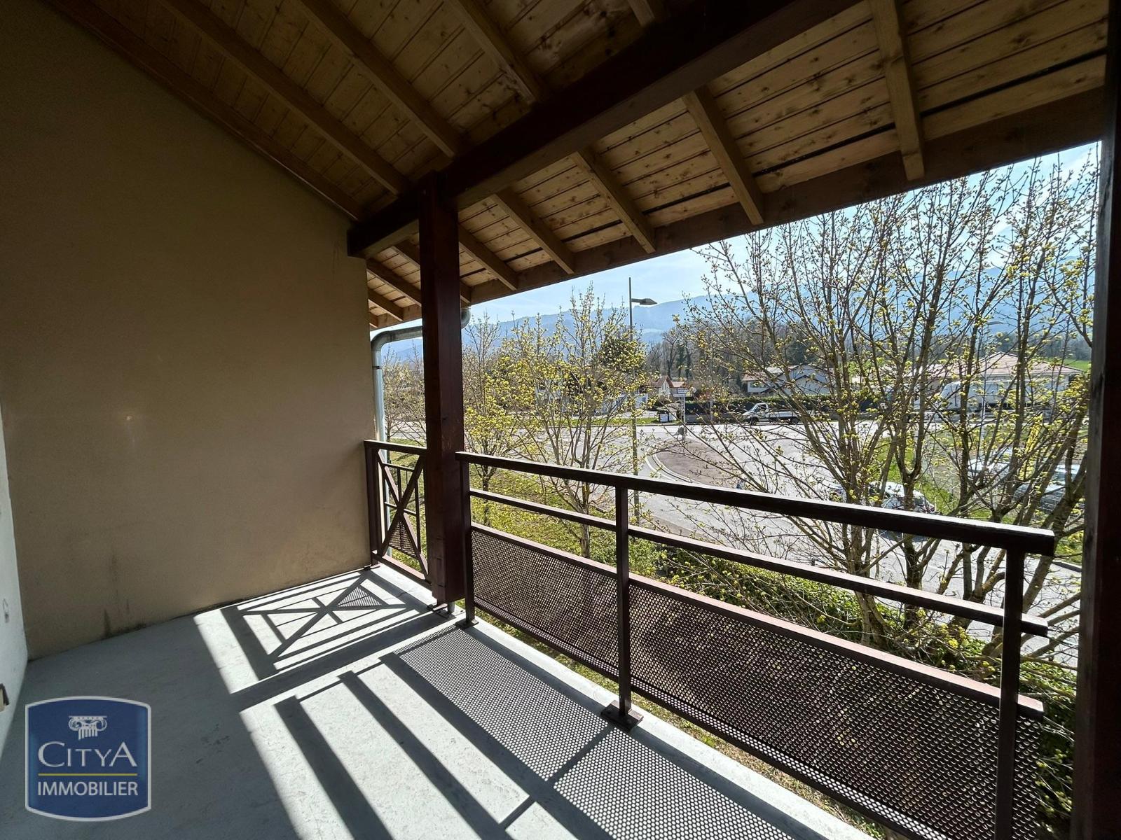 location appartement PERRIGNIER