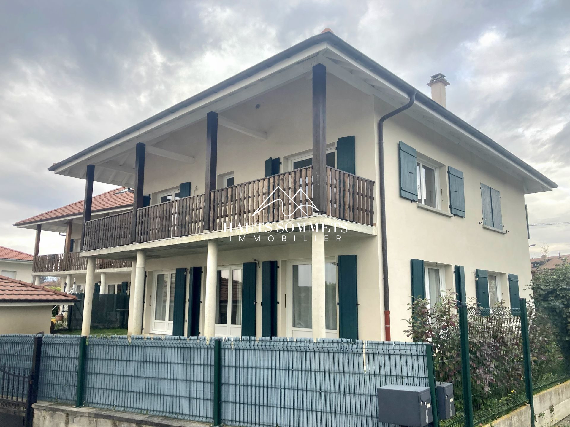 Maison 7 pièces - 331 m² MESSERY