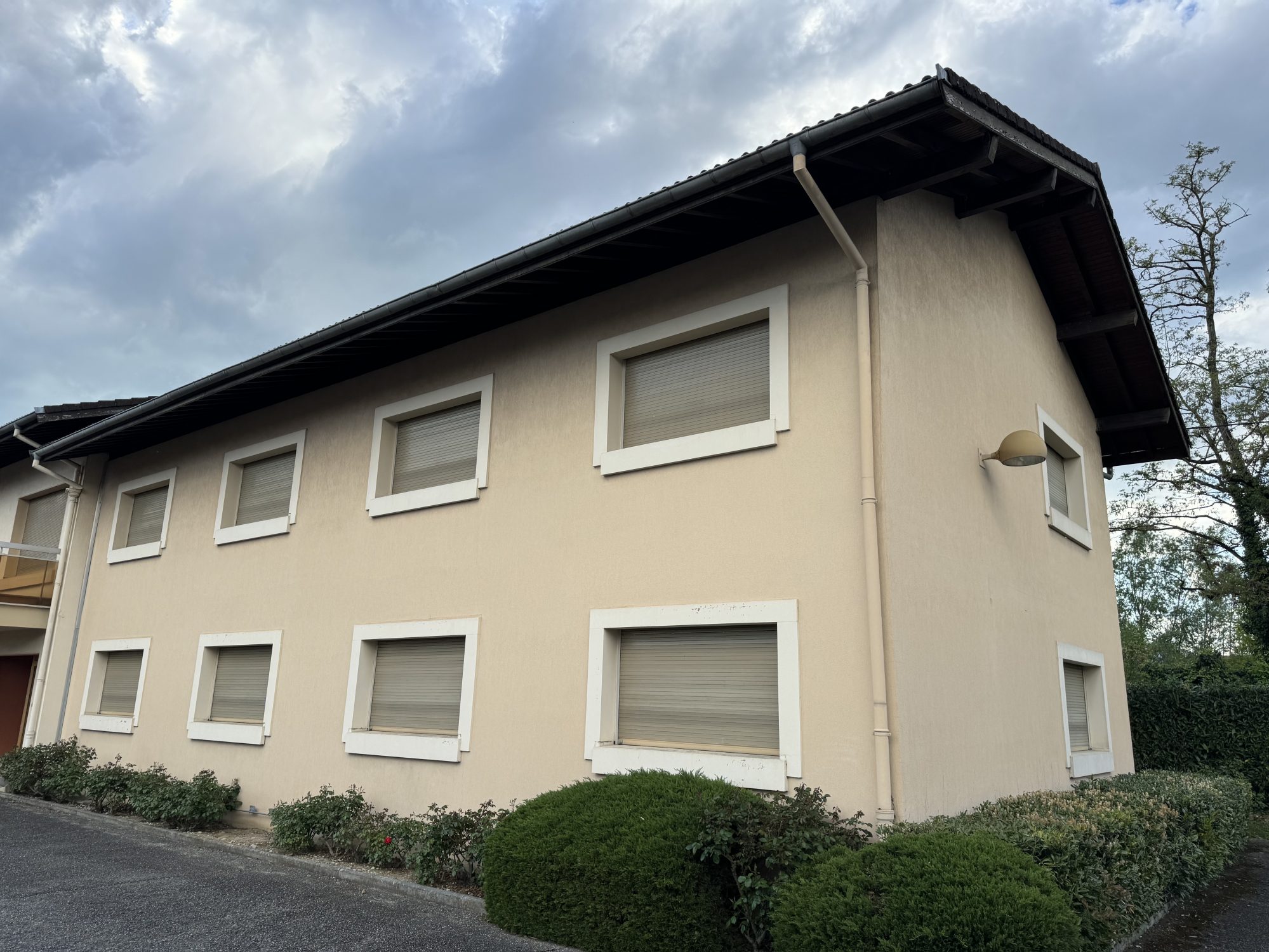 vente local-professionnel AIX LES BAINS