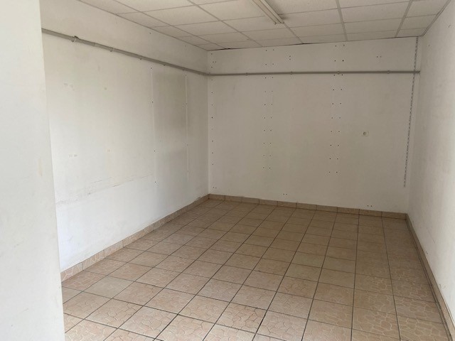 location local-commercial MONTREVEL EN BRESSE