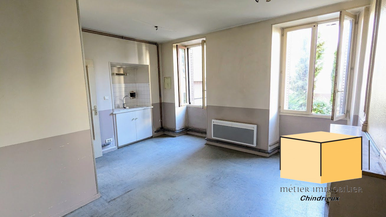 vente local-commercial YENNE