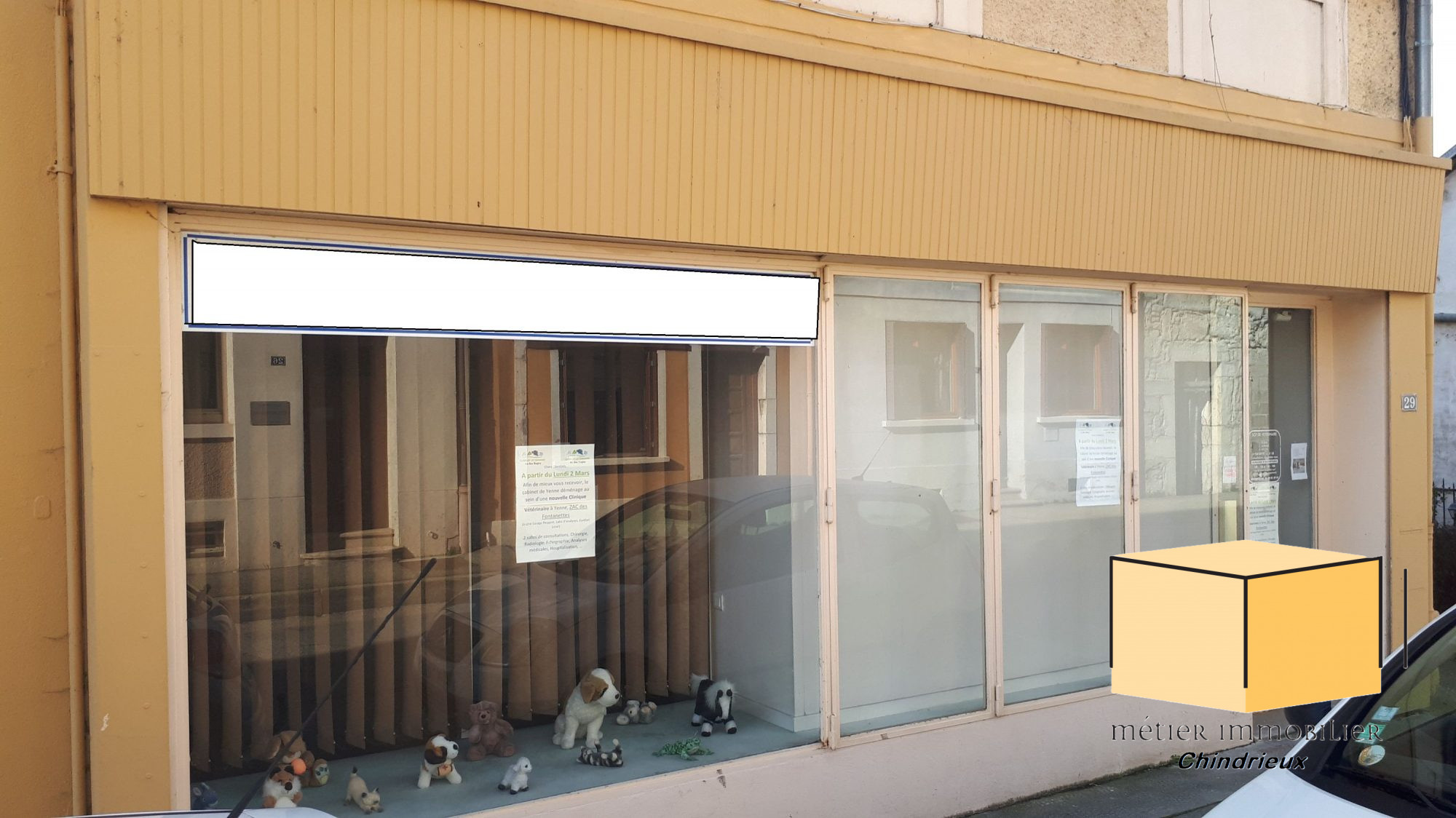 vente local-commercial YENNE