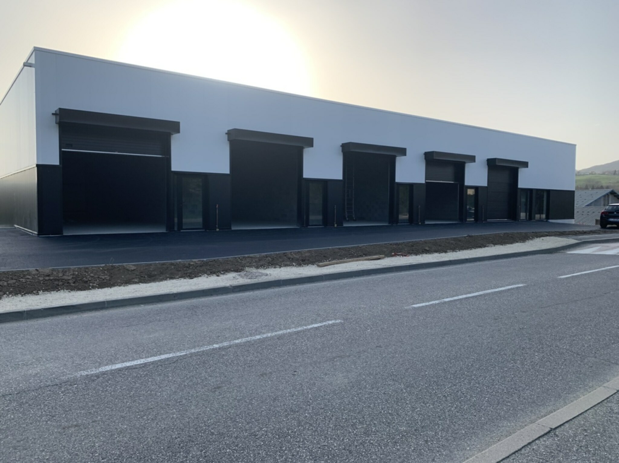 Local industriel  - 119 m² ST MARTIN BELLEVUE