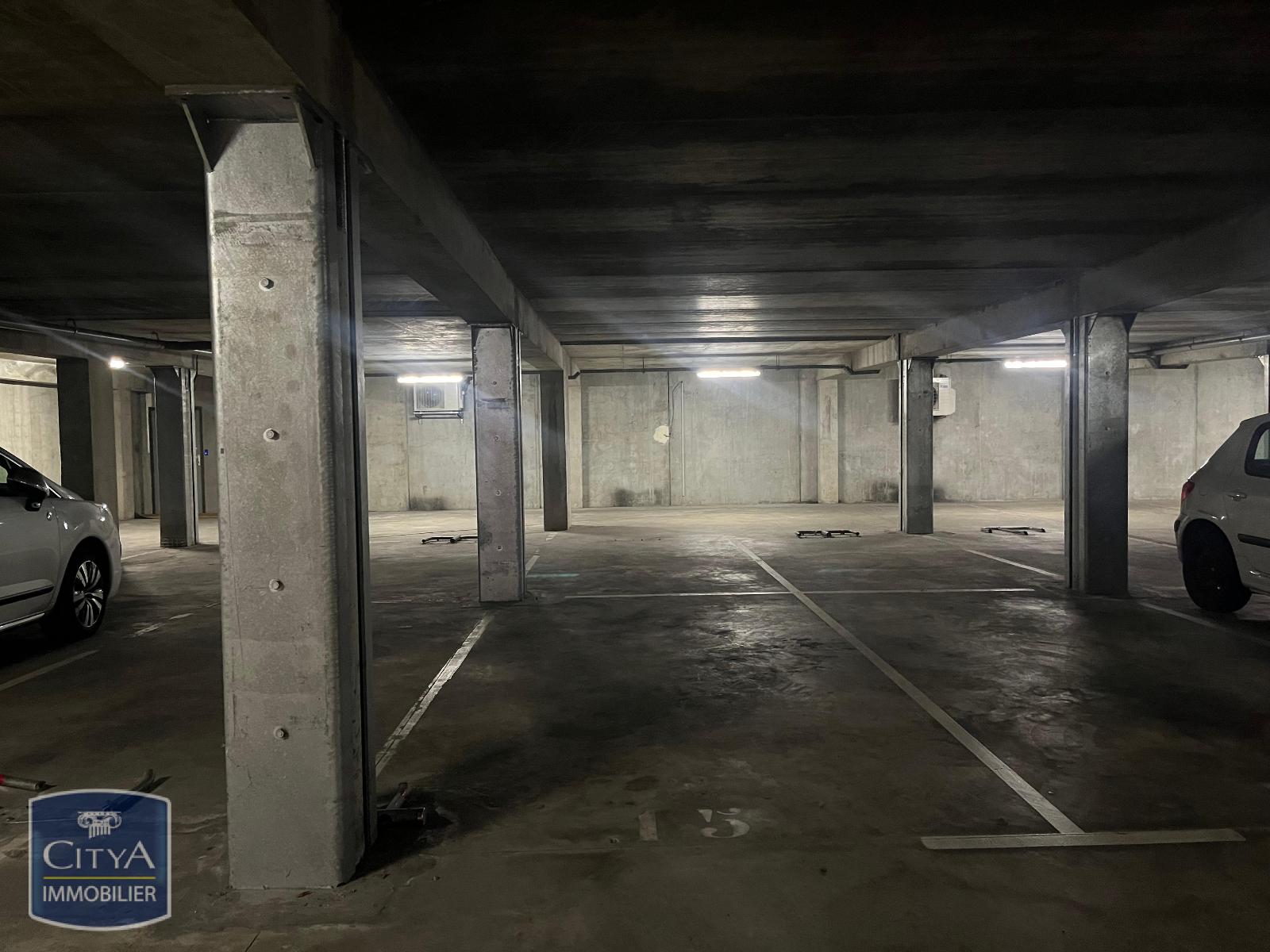 location parking CHAMBERY