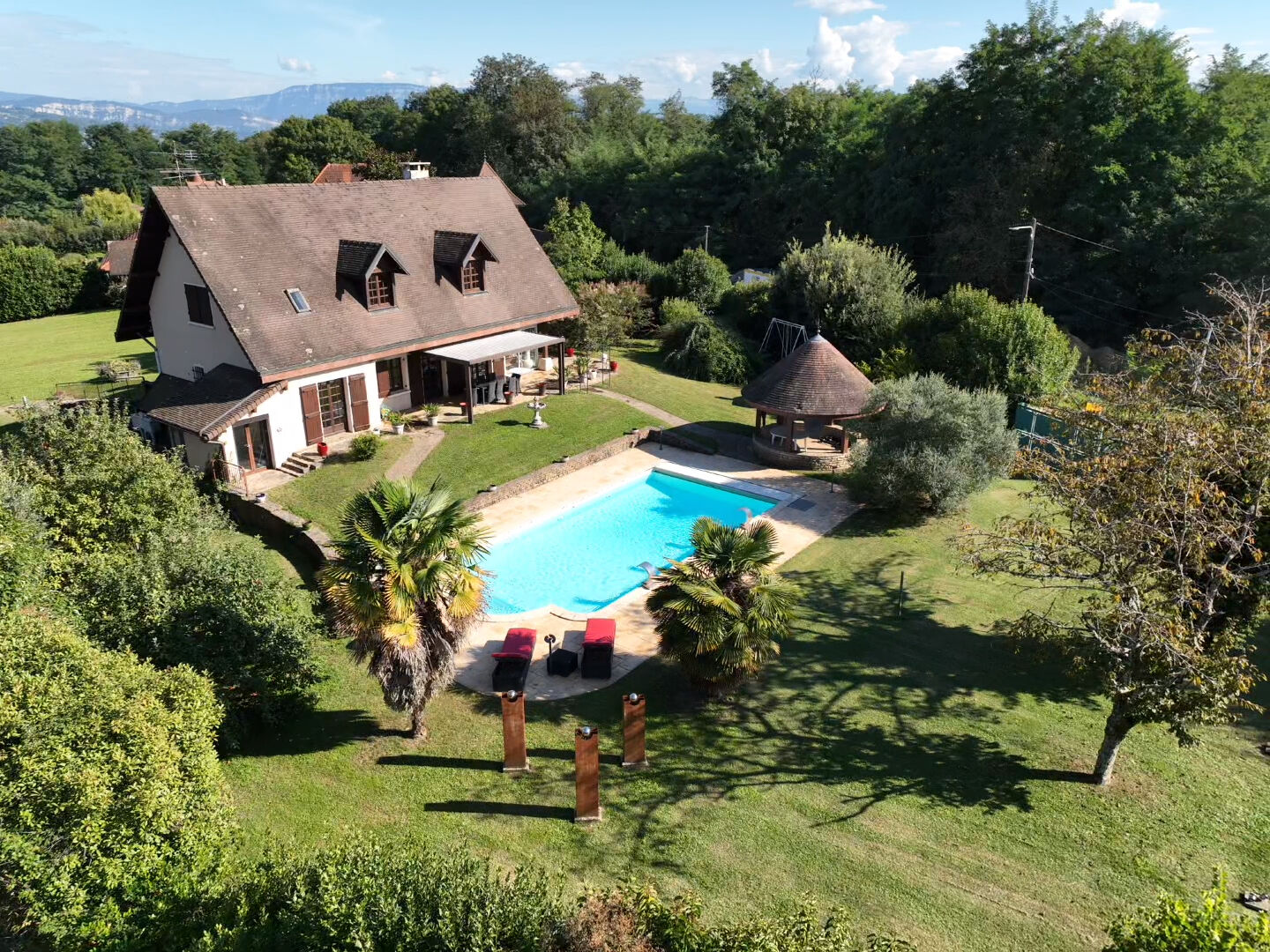 Maison 6 pièces - 145 m² 
