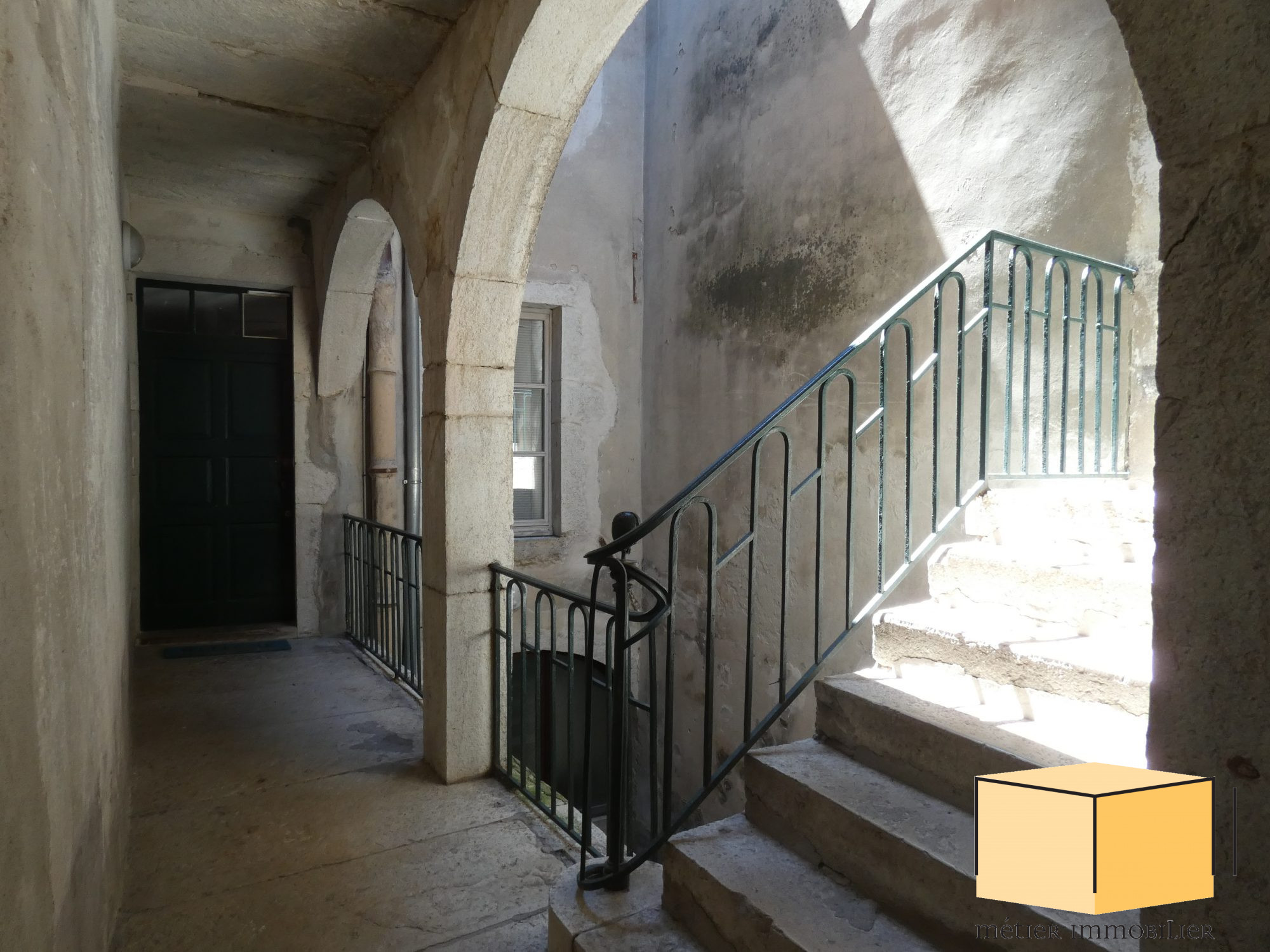 vente immeuble BELLEY