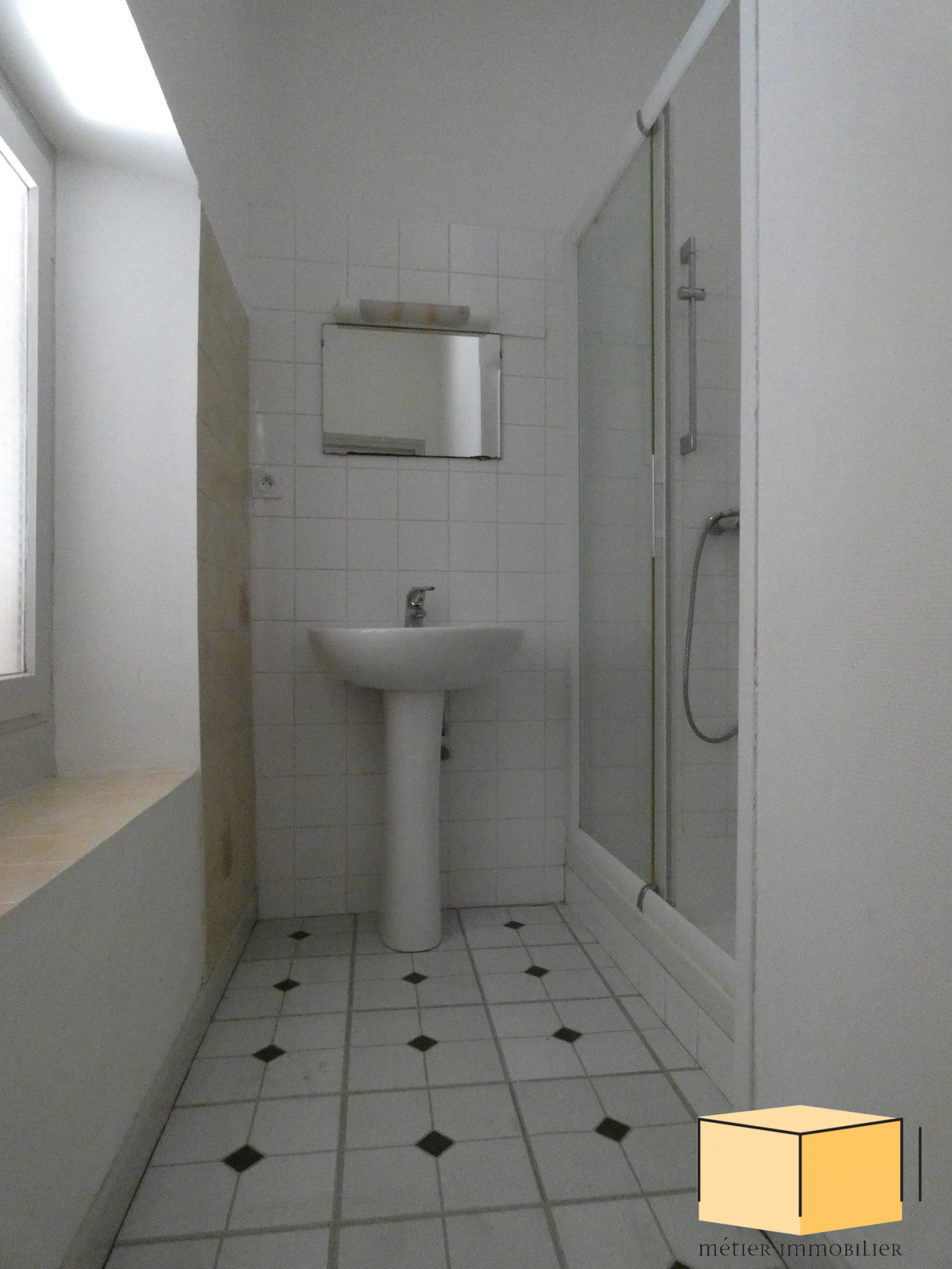 vente immeuble BELLEY