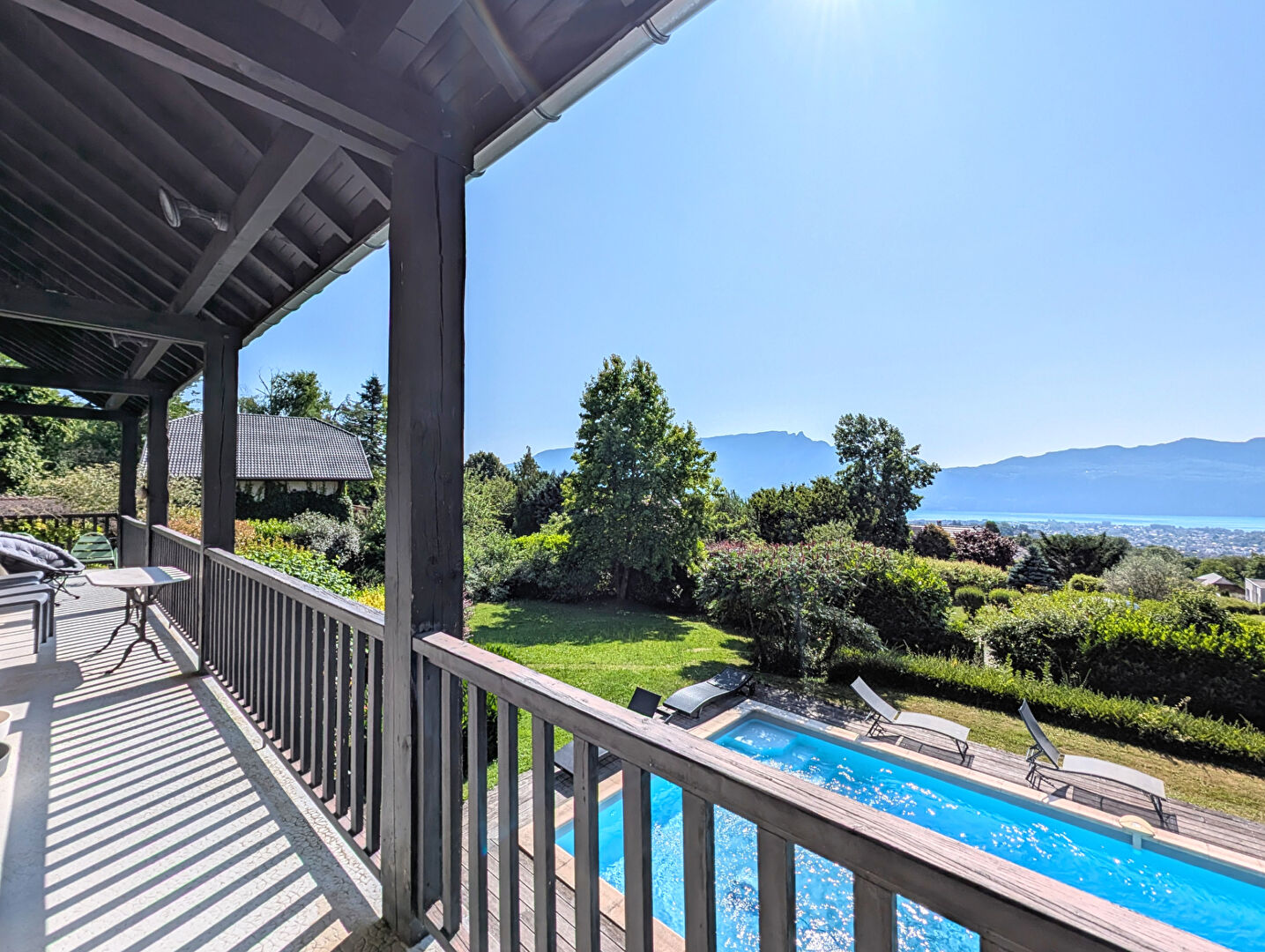 Maison 8 pièces - 220 m² 