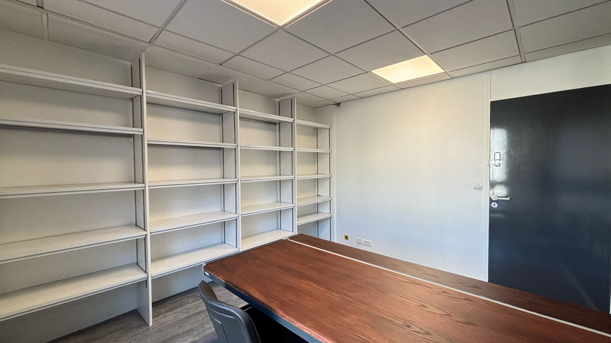 location local-commercial 