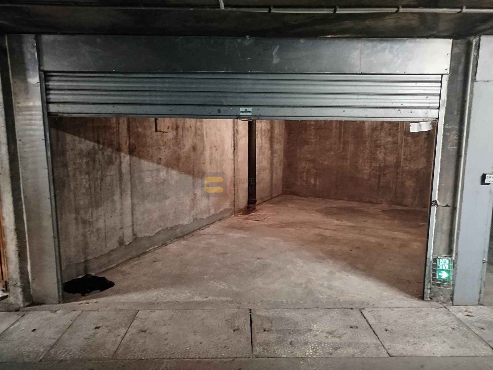 vente parking ANNEMASSE
