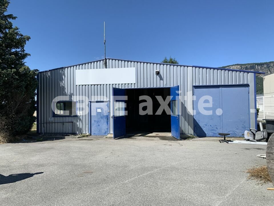 location local-industriel ST PIERRE EN FAUCIGNY