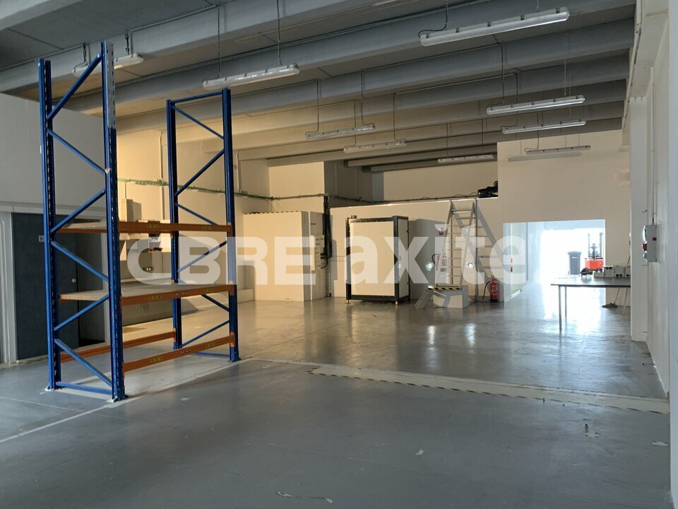 vente local-industriel CRAN GEVRIER