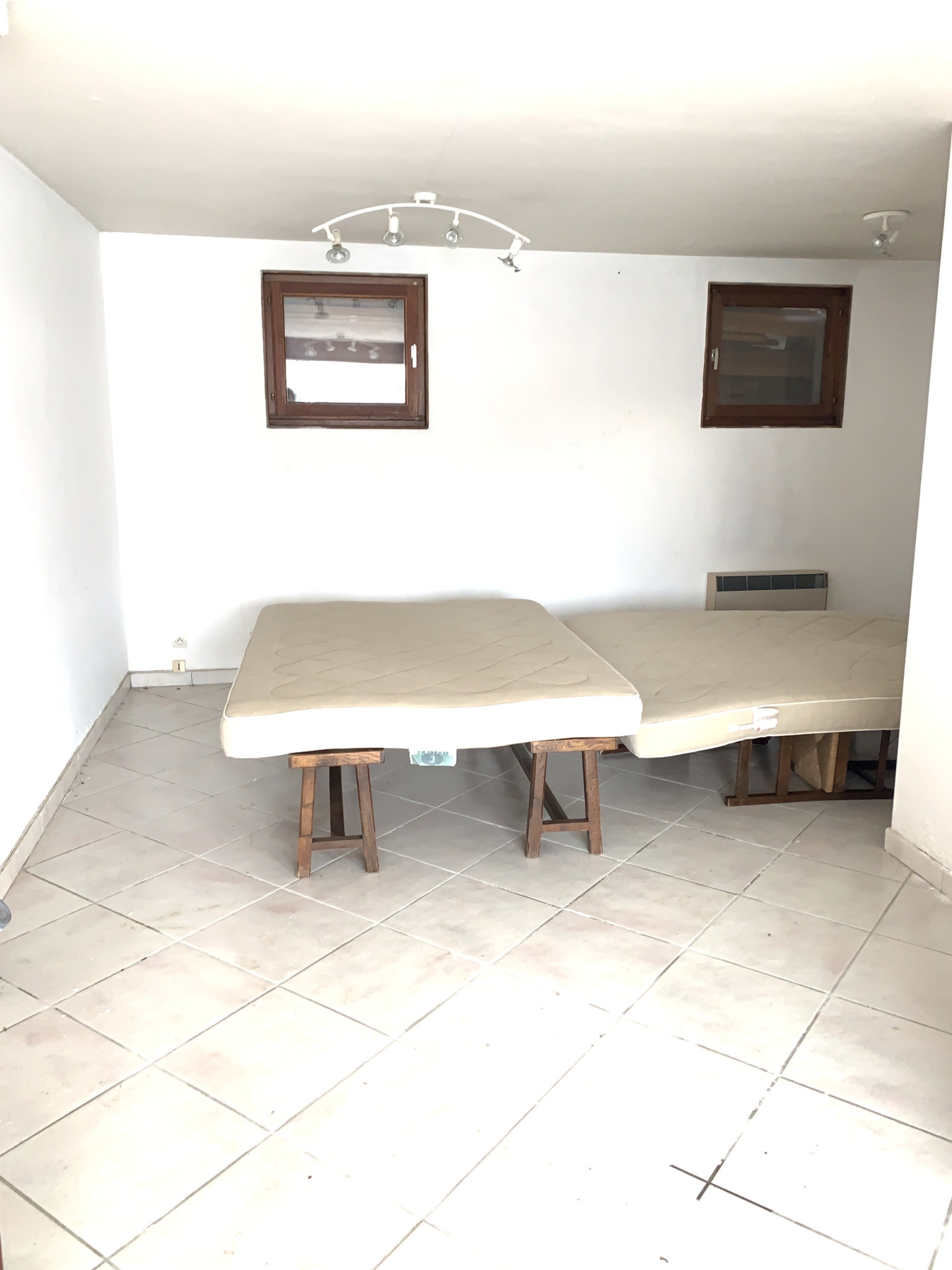 vente fonds-de-commerce ALBIEZ MONTROND
