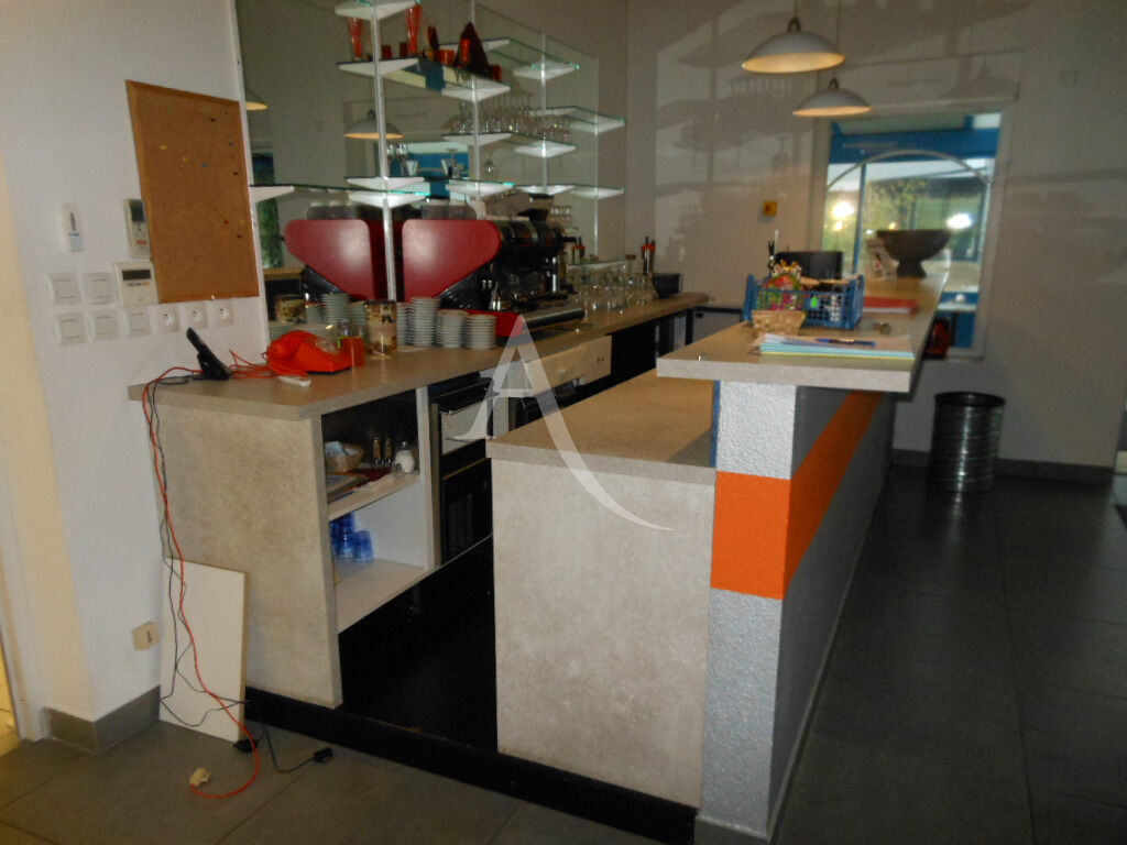 location local-commercial 