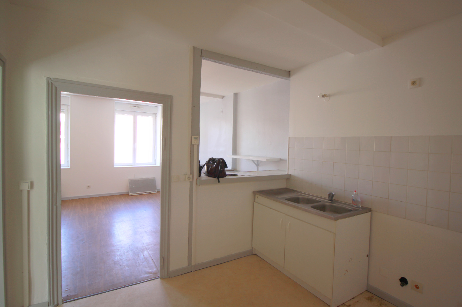 location appartement ST JULIEN SUR REYSSOUZE