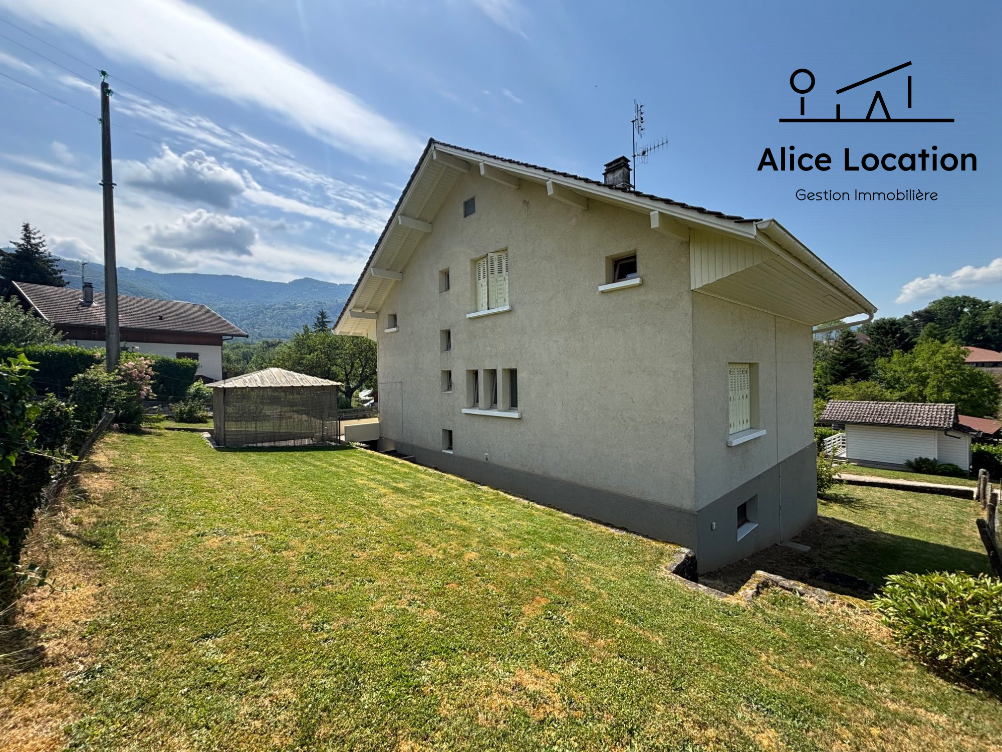 location maison PERRIGNIER