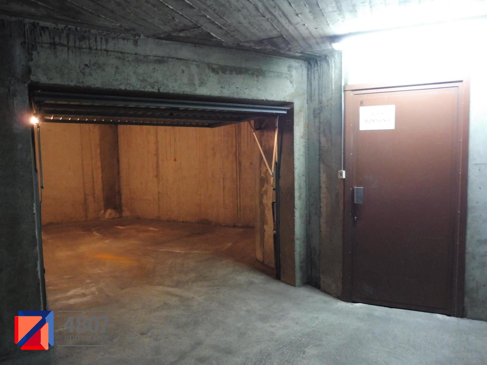 location parking ANNEMASSE