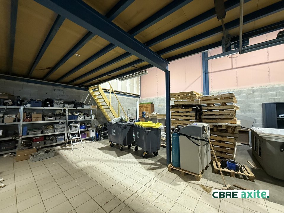 location local-commercial CHAMBERY