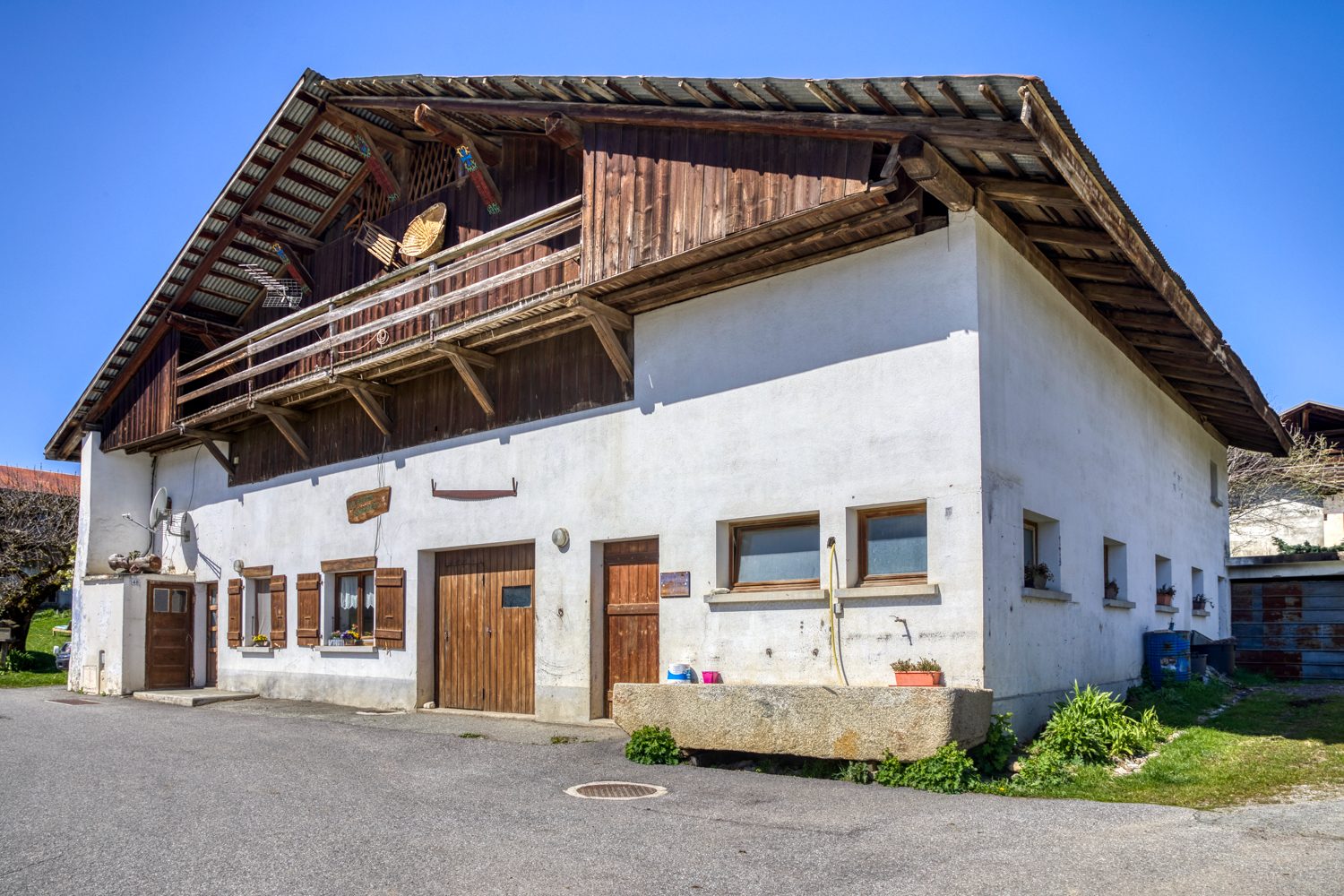 Maison 4 pièces - 527 m² DEMI QUARTIER