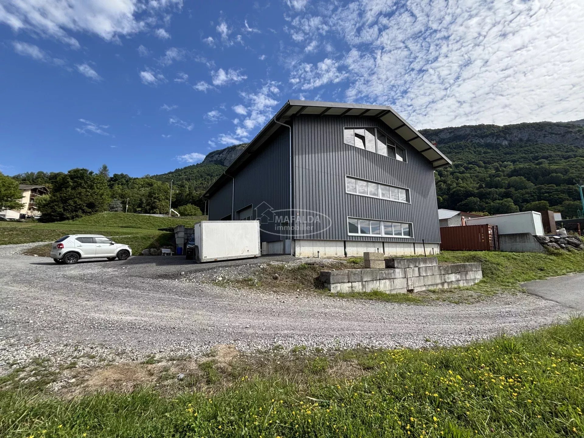 location local-commercial MIEUSSY