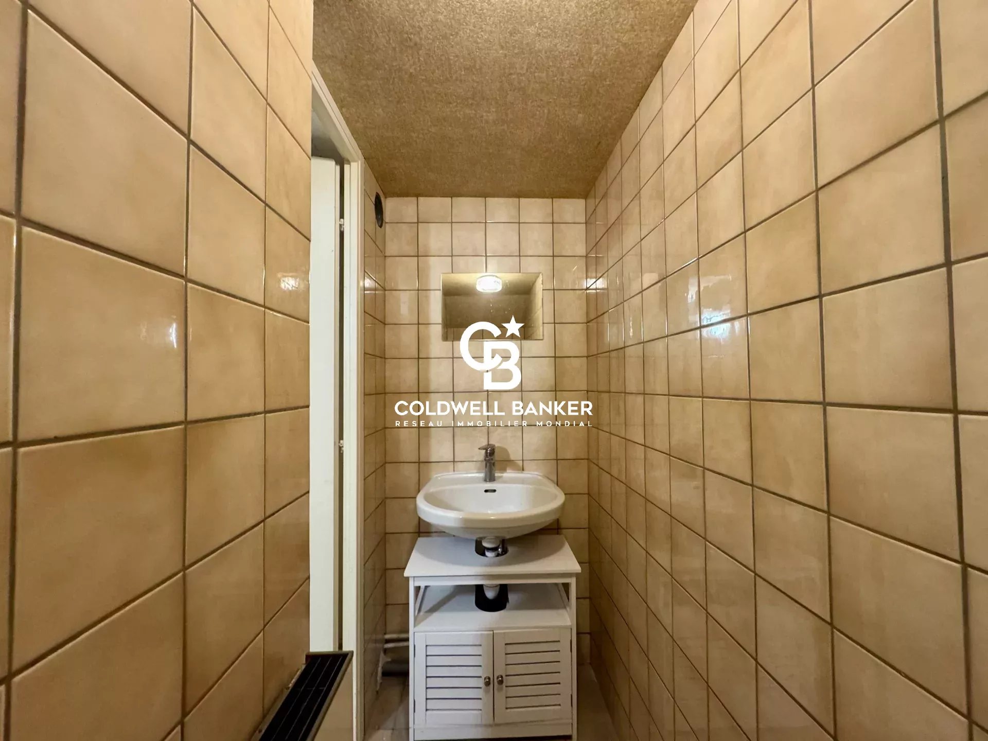 location local-commercial ANNEMASSE