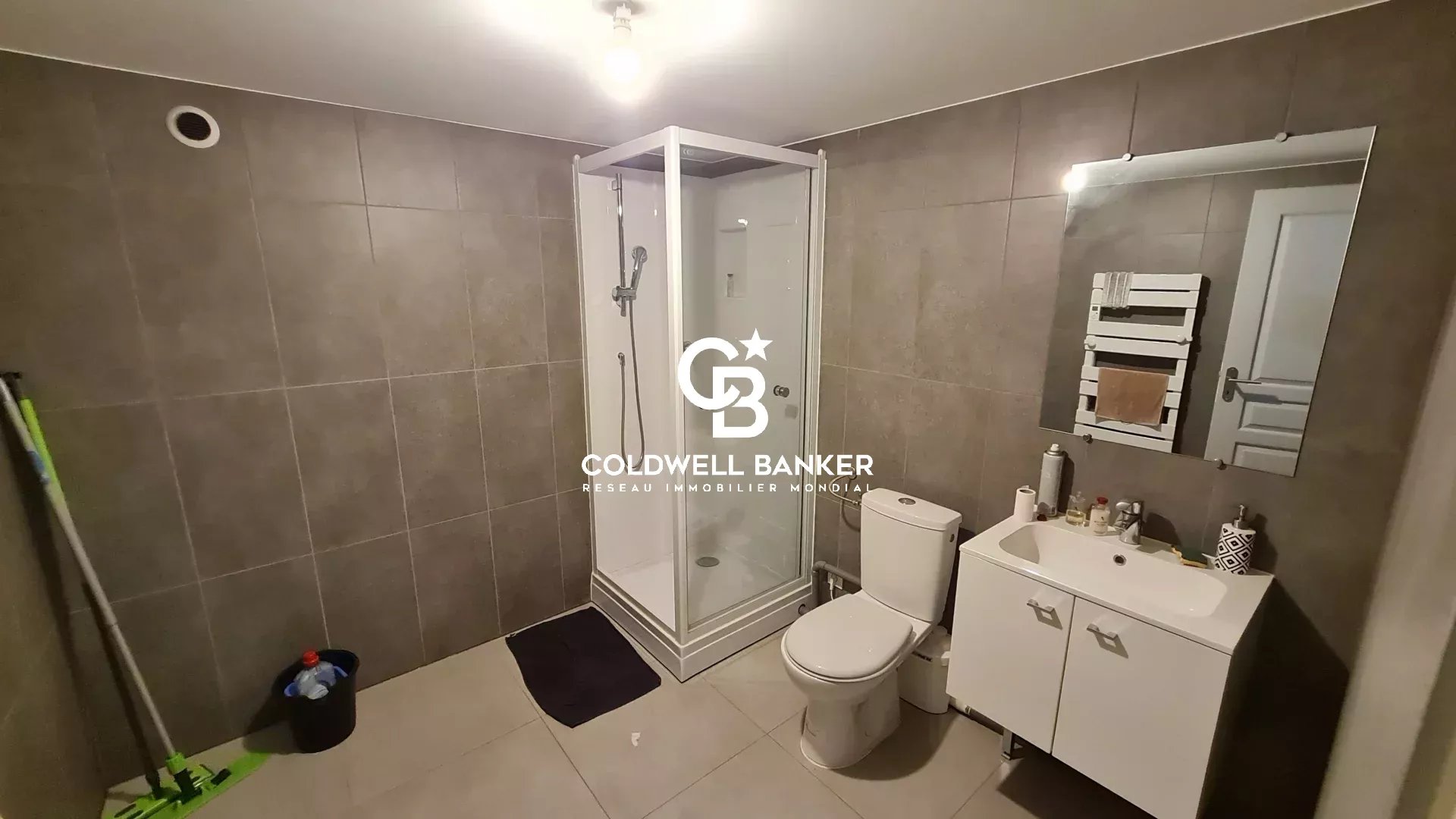location local-commercial ANNEMASSE